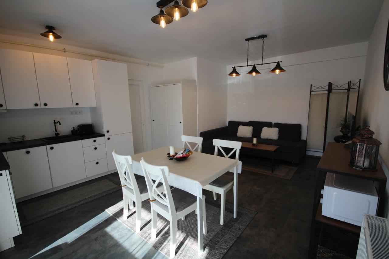Apartment Francesca Mit Parkplatz Naehe Altstadt Sibiu Exterior foto